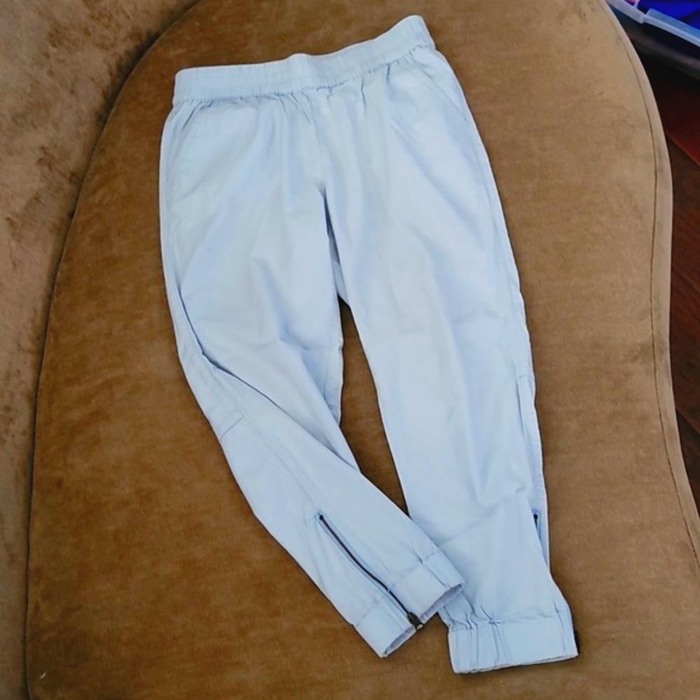 Levi Pale Blue Carpri Pants